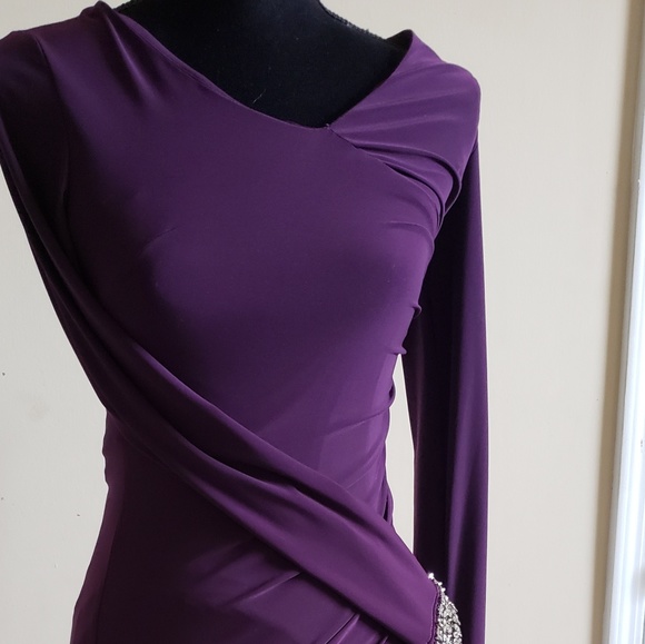 Beautiful Vince Camuto Gown - Picture 1 of 8